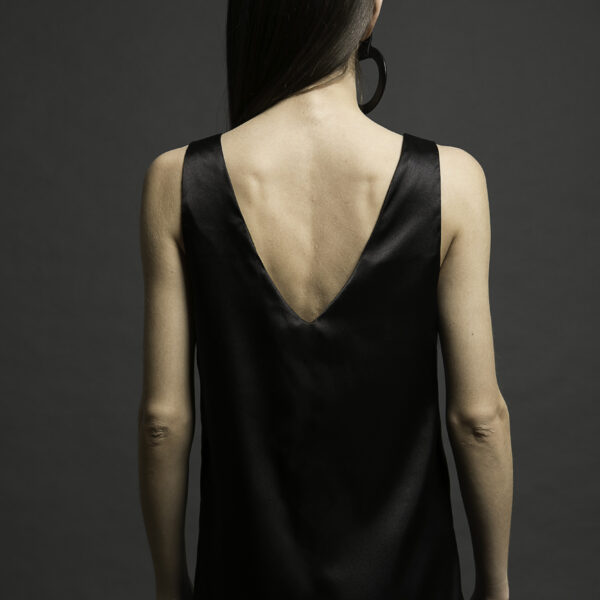 Μαύρο σατέν φόρεμα Black Satin V Dress