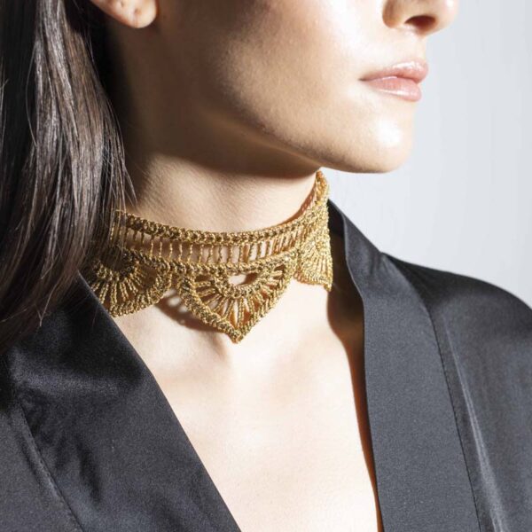 Τσόκερ χρυσή δαντέλα