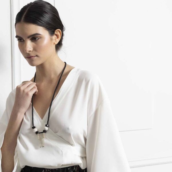 Κολιέ εκρού κρύσταλλα